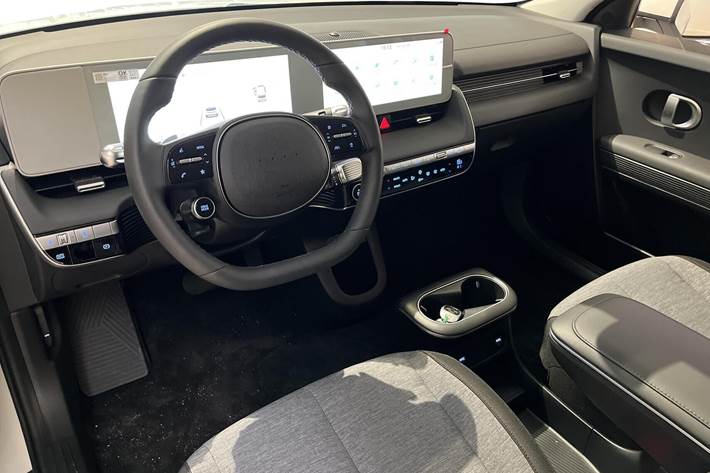 Hvid Hyundai Ioniq 5 fra 2024