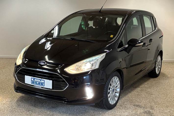 Sort Ford B-MAX fra 2014 set udefra
