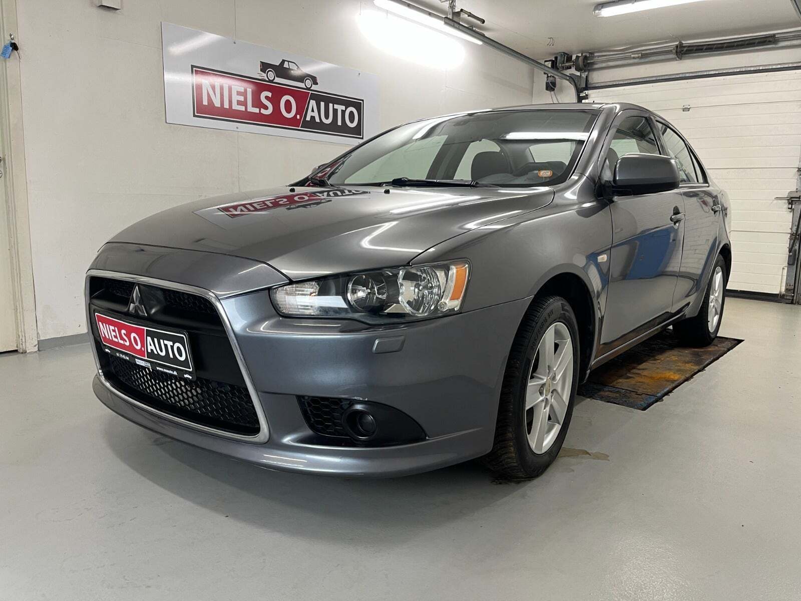 Mitsubishi Lancer 1,8 Invite SportSedan ClearTec