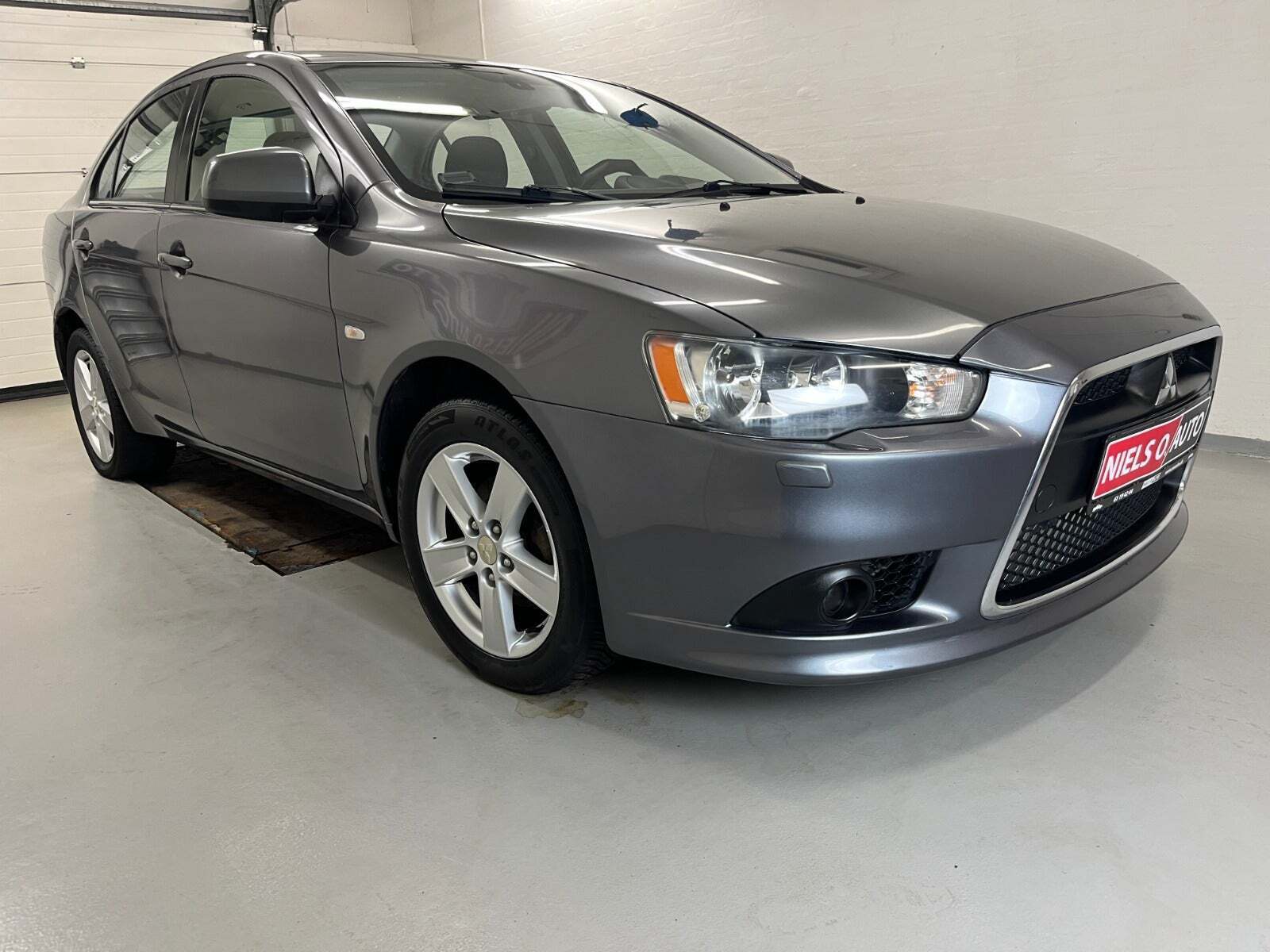 Mitsubishi Lancer 1,8 Invite SportSedan ClearTec