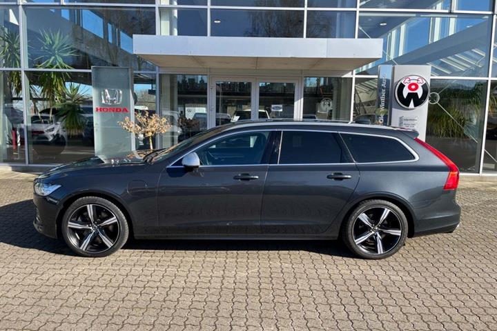 Grå Volvo V90 fra 2019