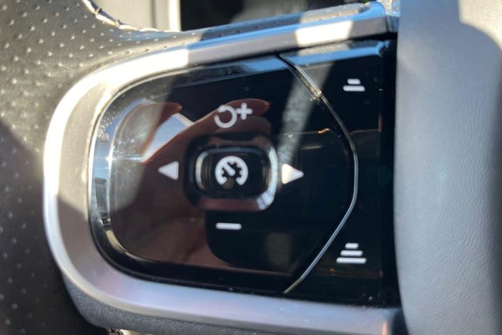 Grå Volvo V90 fra 2019