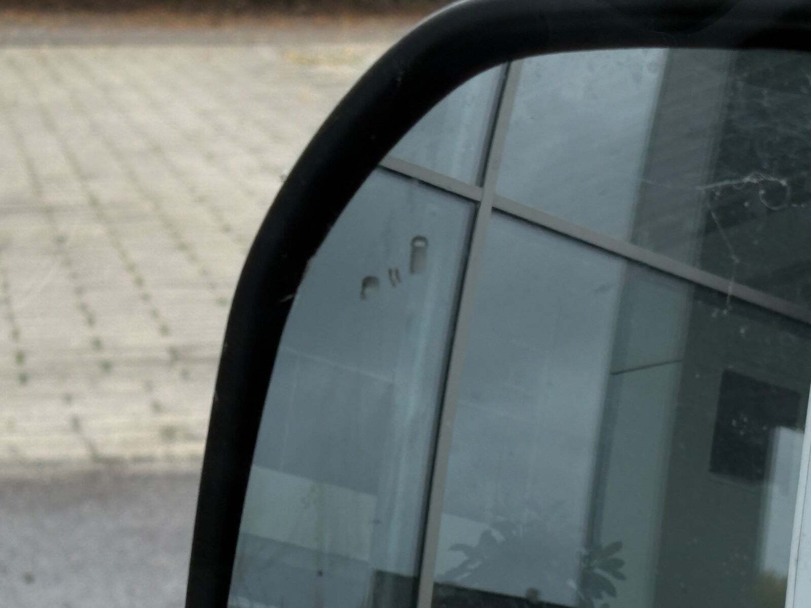 Grå VW Transporter fra 2025