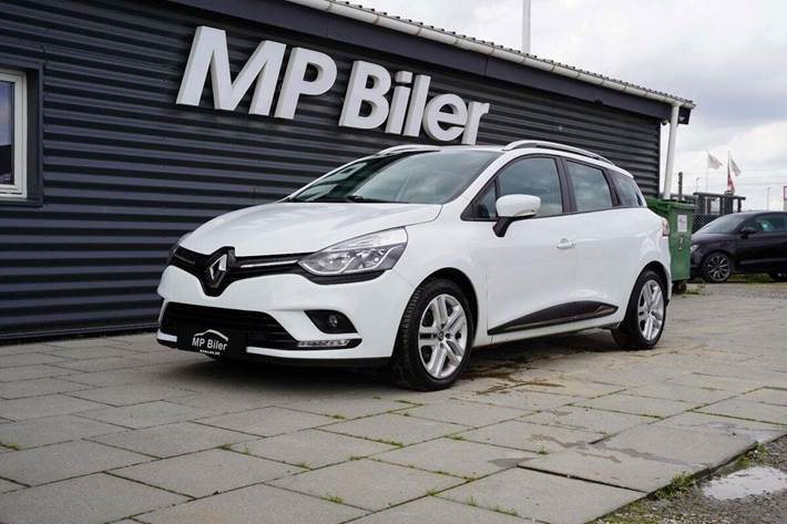 Hvid Renault Clio IV fra 2020 set udefra