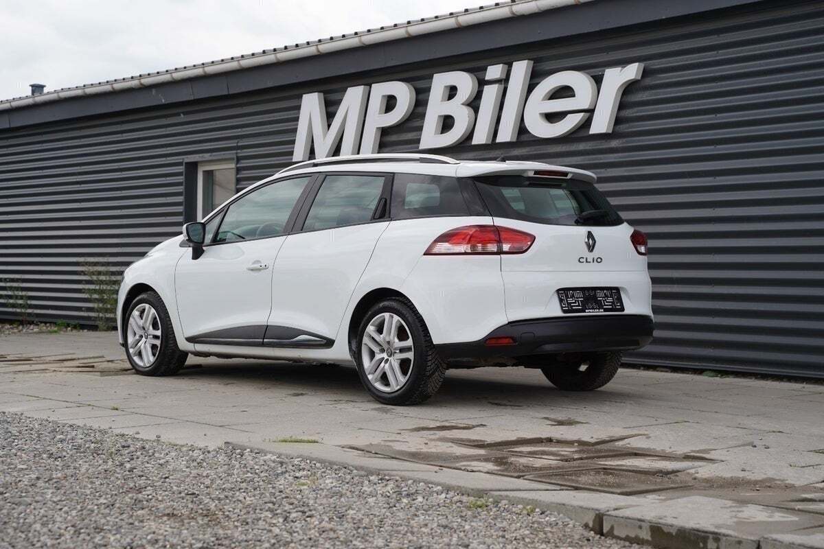 Hvid Renault Clio IV fra 2020
