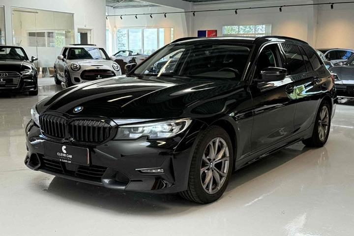 Sort BMW 320d fra 2021