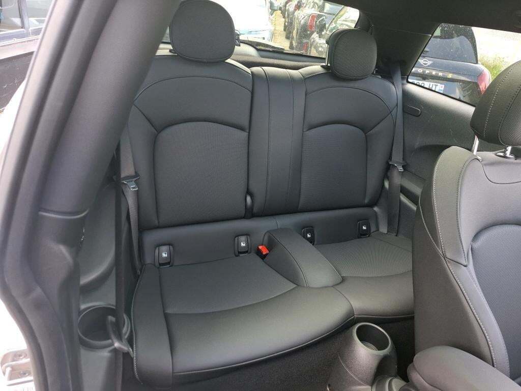 Mini Cooper SE Classic Trim