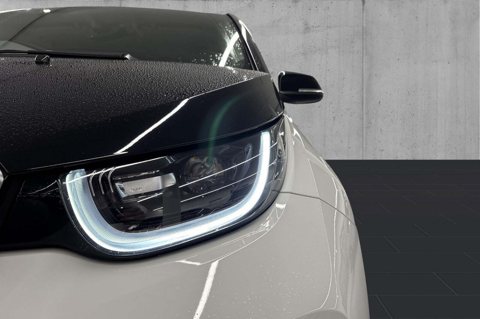 Hvid BMW i3 fra 2022