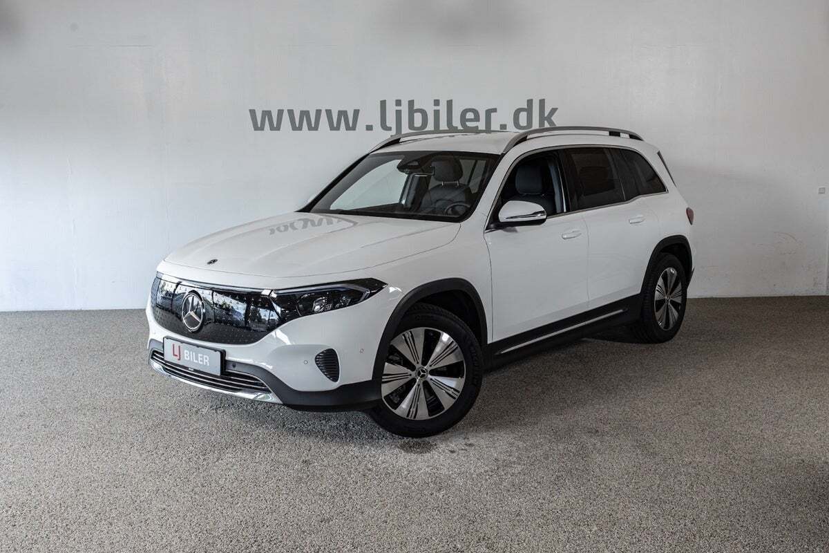 Hvid Mercedes EQB300 fra 2024