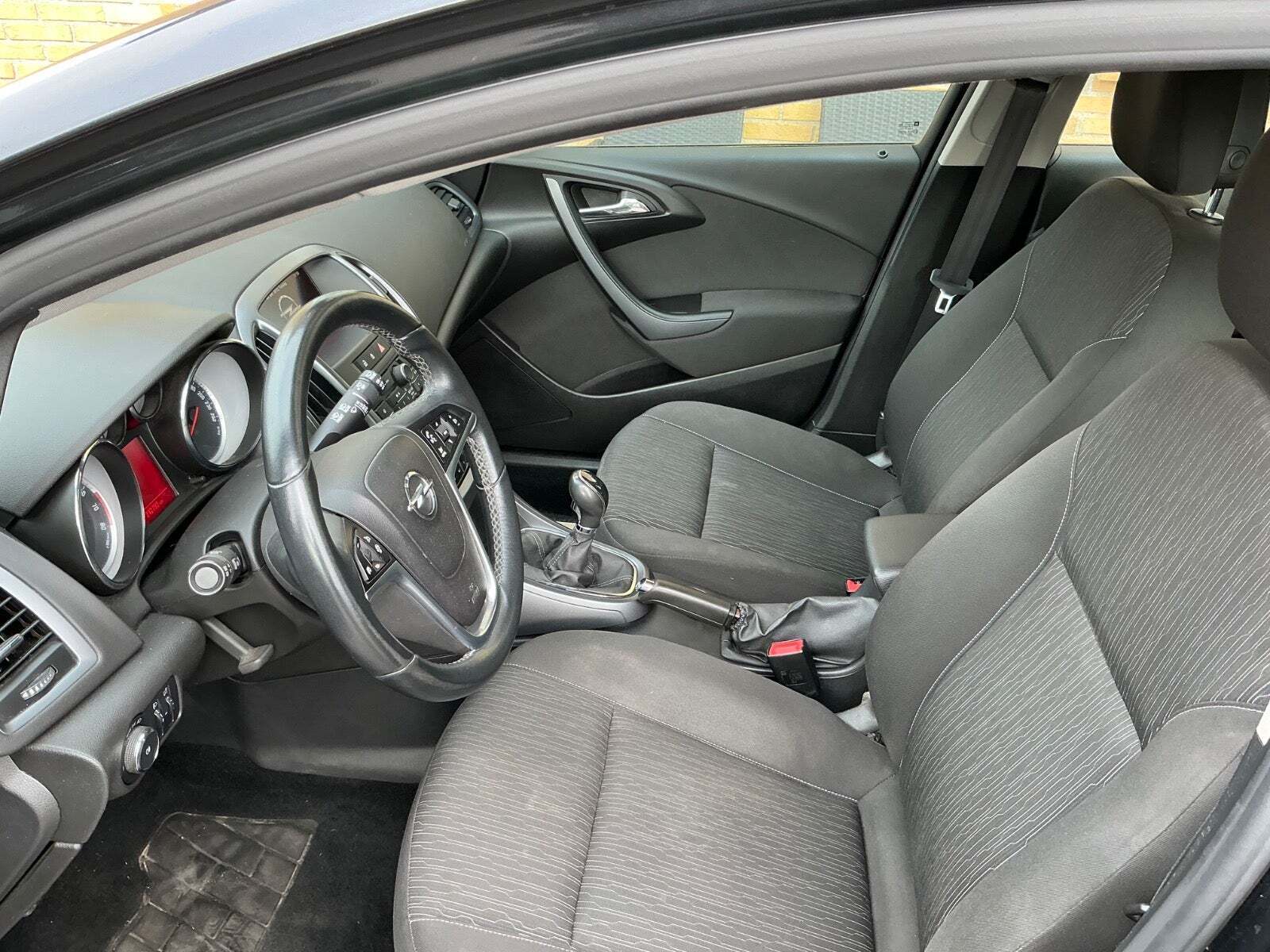 undefined Opel Astra fra 2015