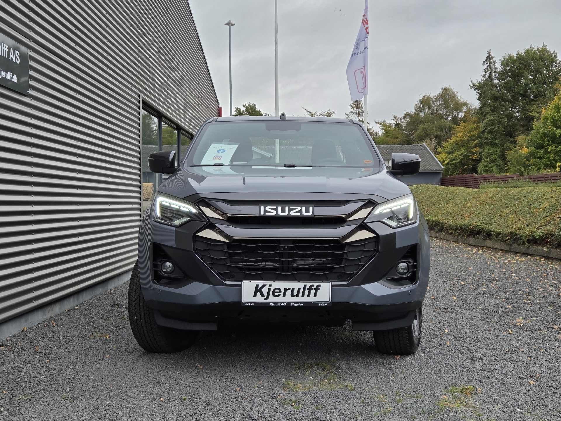 Isuzu D-Max 1,9 Extended Cab D Exclusive 3ton 4WD 163HK Pick-Up 6g Aut.