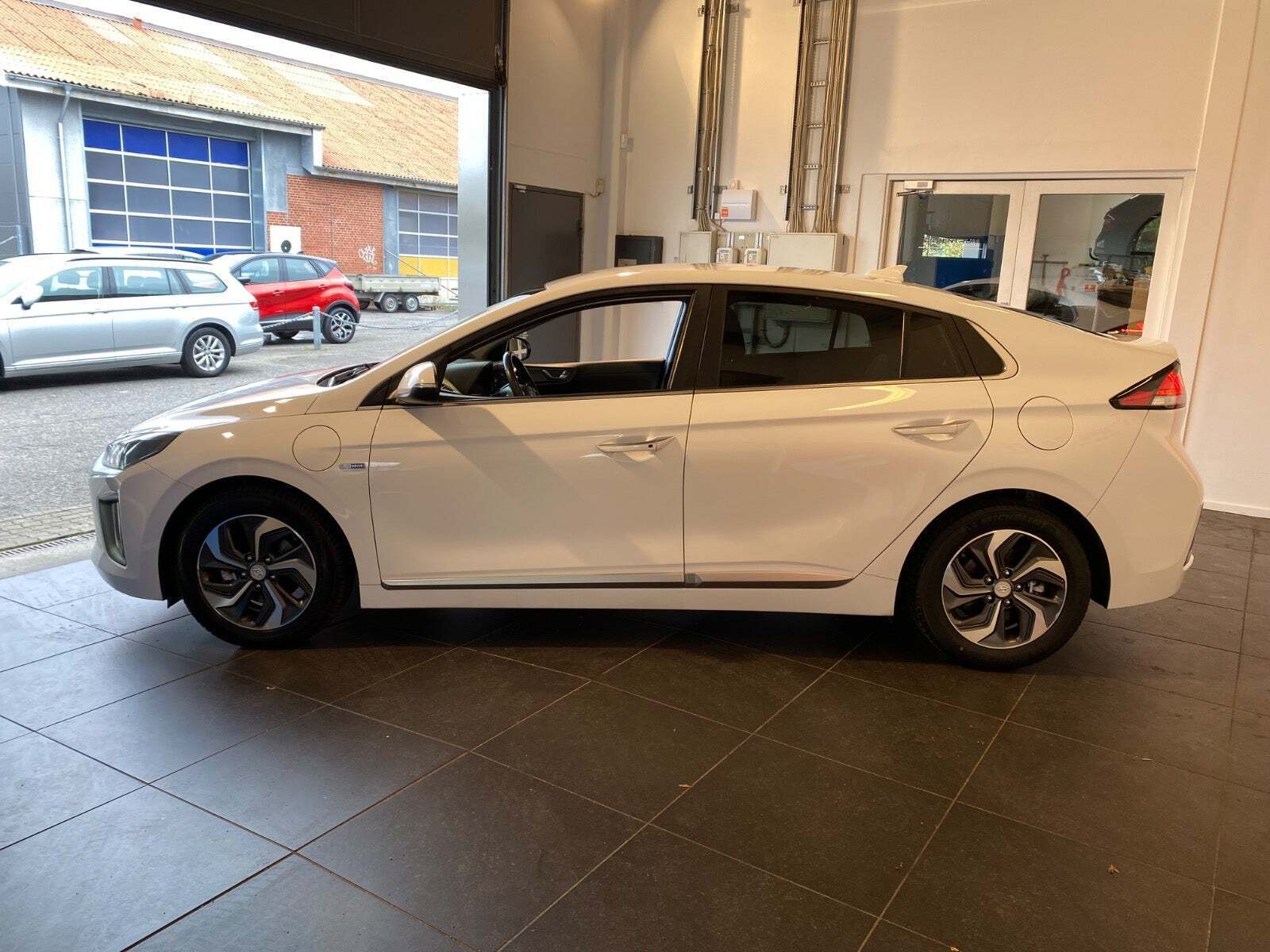 Hyundai Ioniq 1,6 PHEV Premium DCT