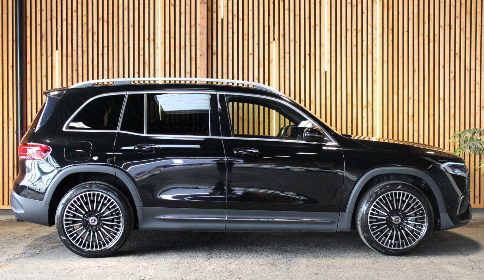 Mercedes EQB250 AMG Line 7prs