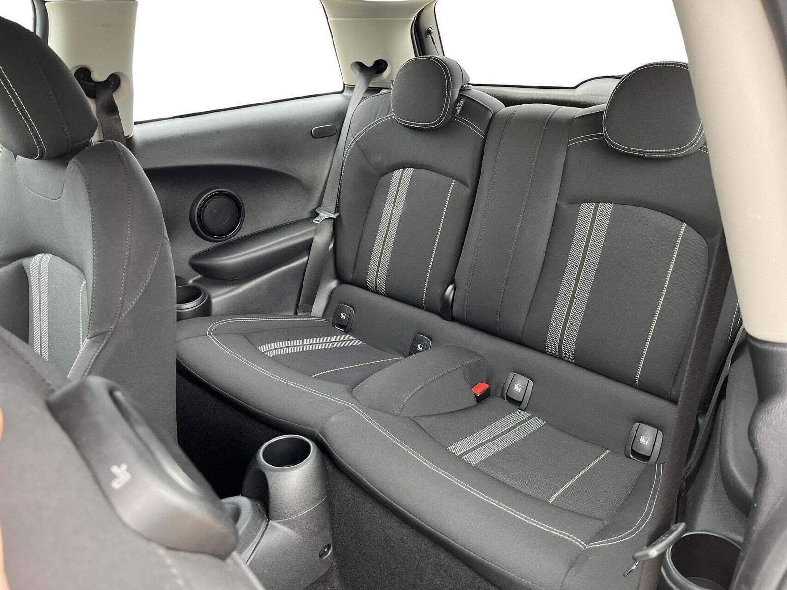 Mini Cooper SE Essential