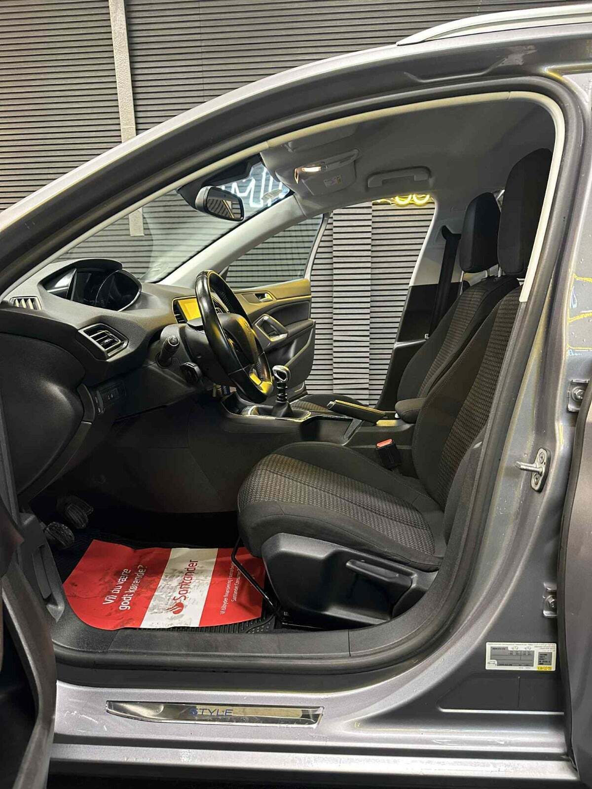 Peugeot 308 1,2 PureTech 130 Style SW