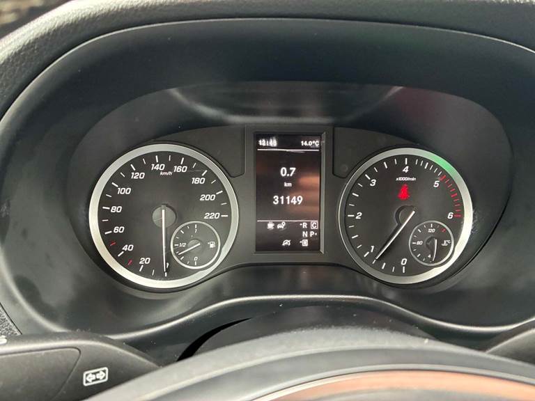 Mercedes Vito 114 2,0 CDi Kassevogn aut. L RWD