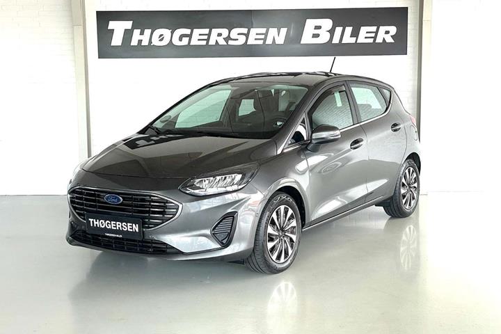 Grå Ford Fiesta fra 2022 set udefra