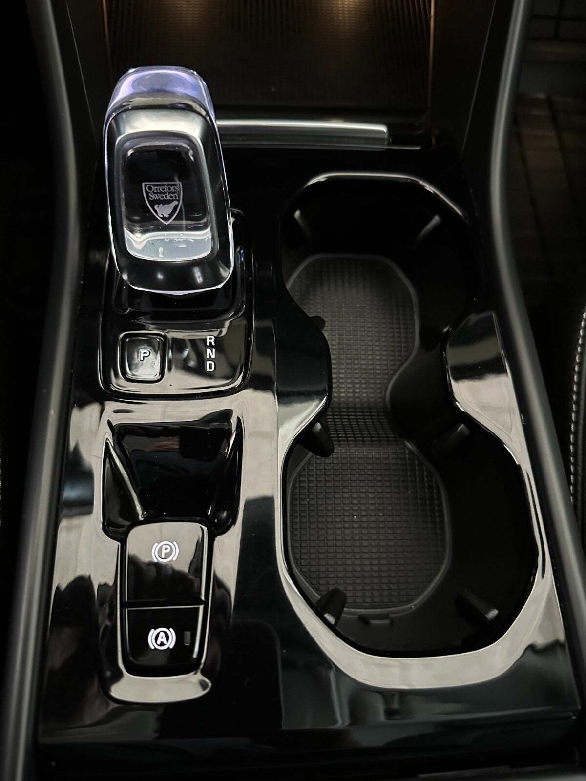 Orange Volvo XC40 fra 2020