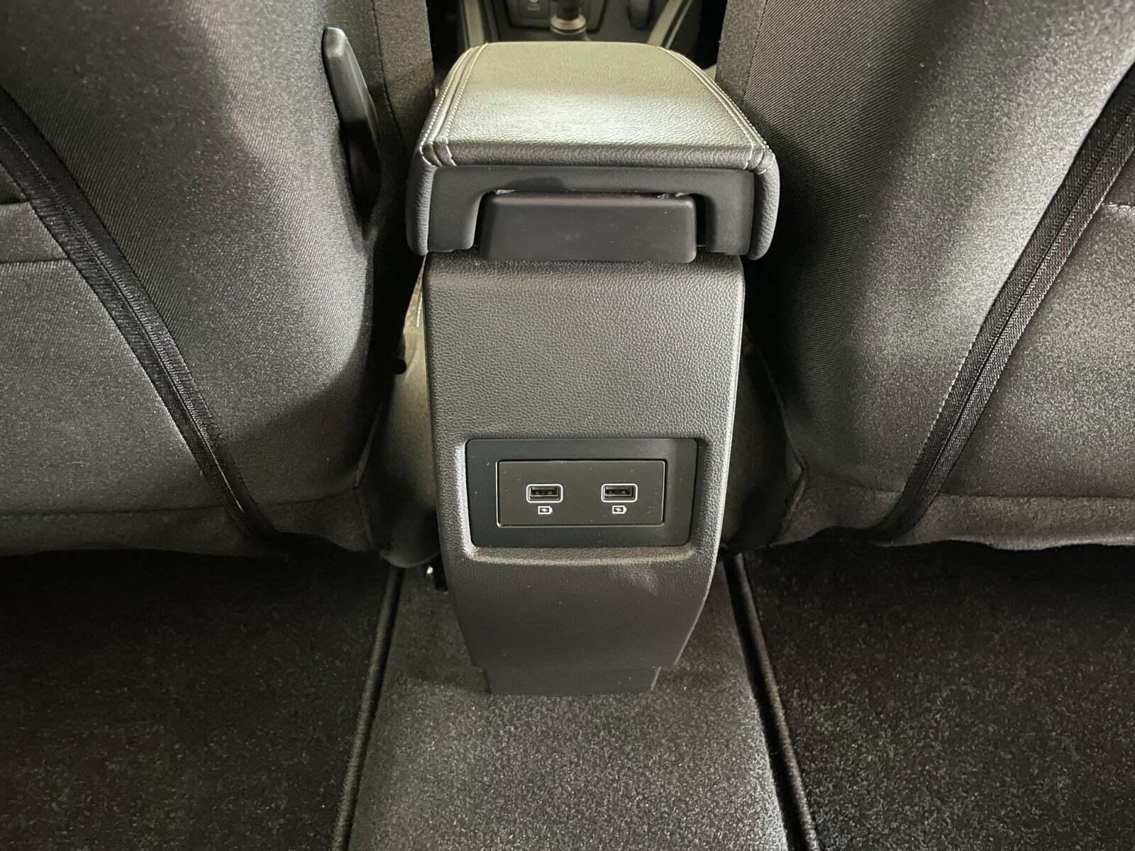 Hvid Dacia Duster fra 2023