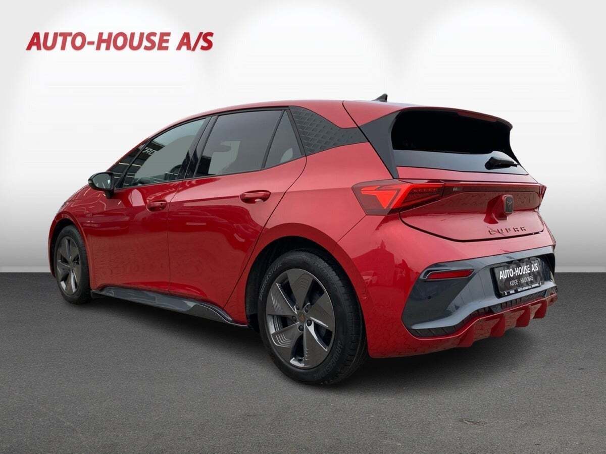 Grå Cupra Born fra 2023