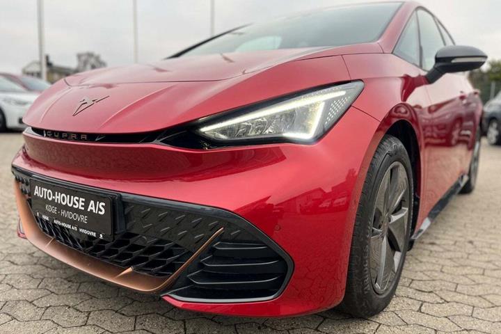 Grå Cupra Born fra 2023