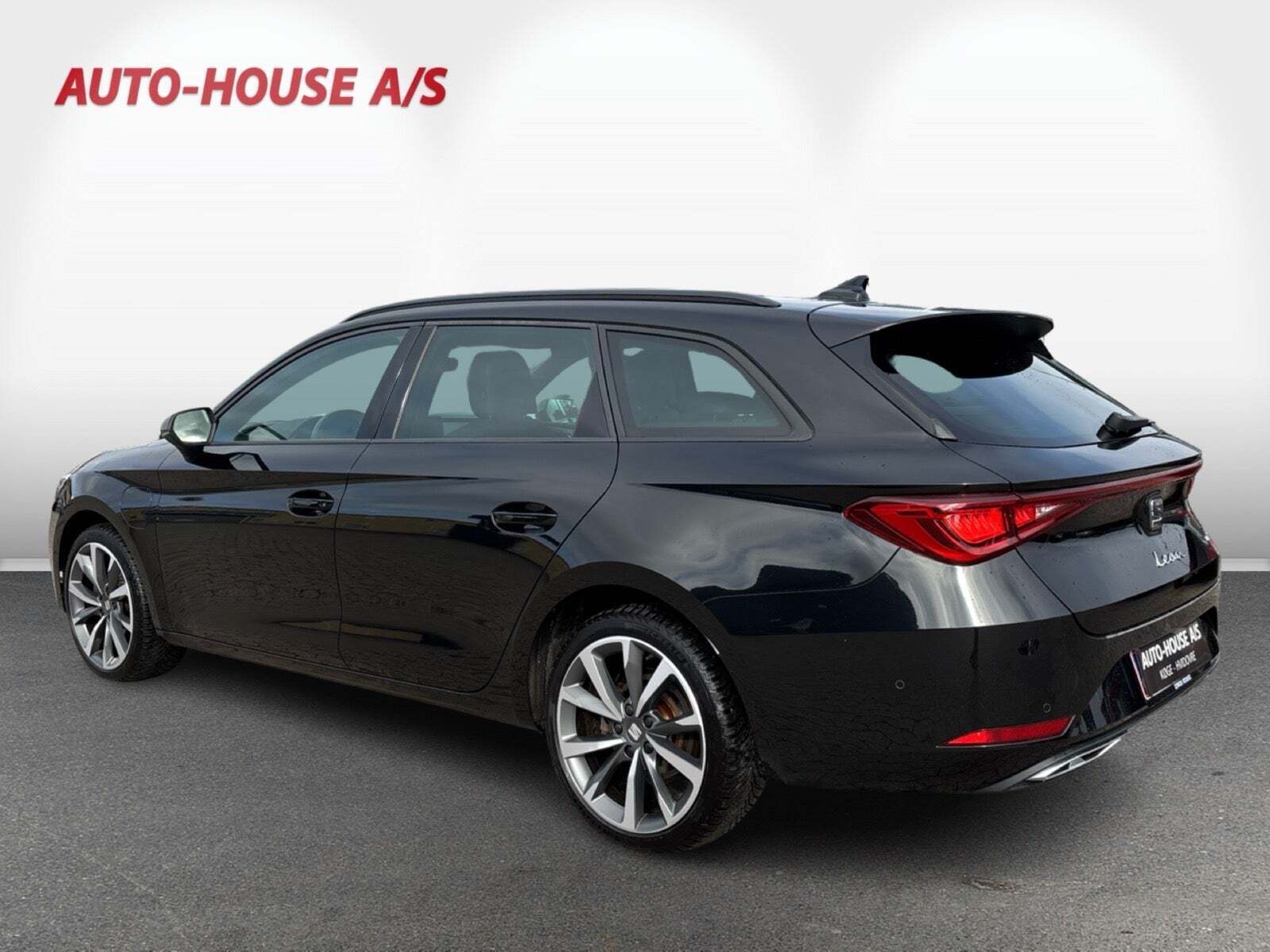 Sort Seat Leon fra 2021