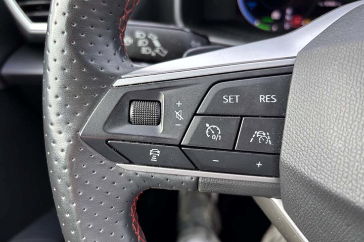 Sort Seat Leon fra 2021