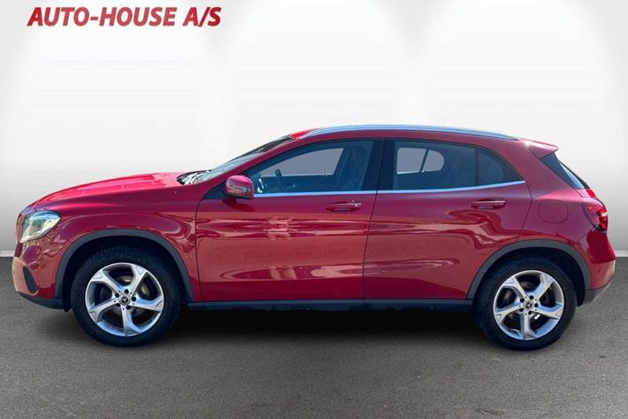 undefined Mercedes GLA220 d fra 2018