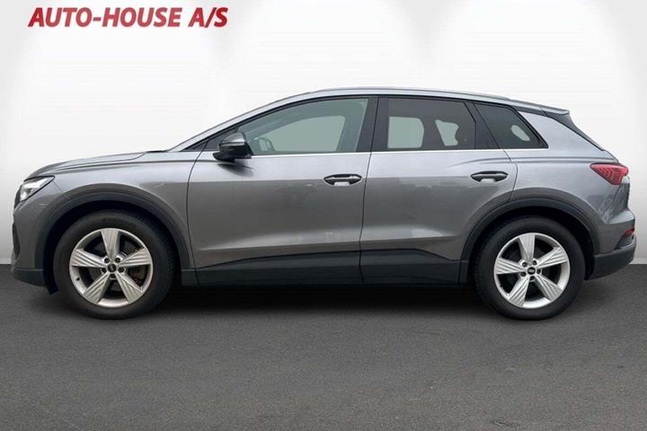 Grå Audi Q4 e-tron fra 2022