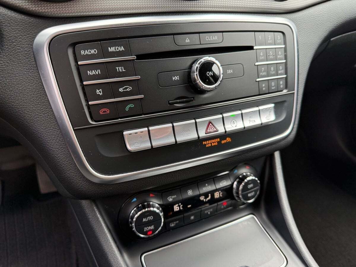 undefined Mercedes CLA200 fra 2017 set indefra