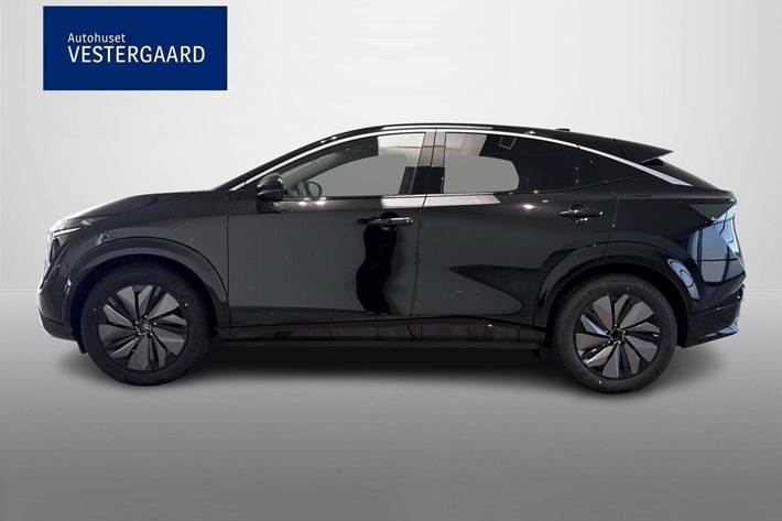 Sort Nissan Ariya fra 2024