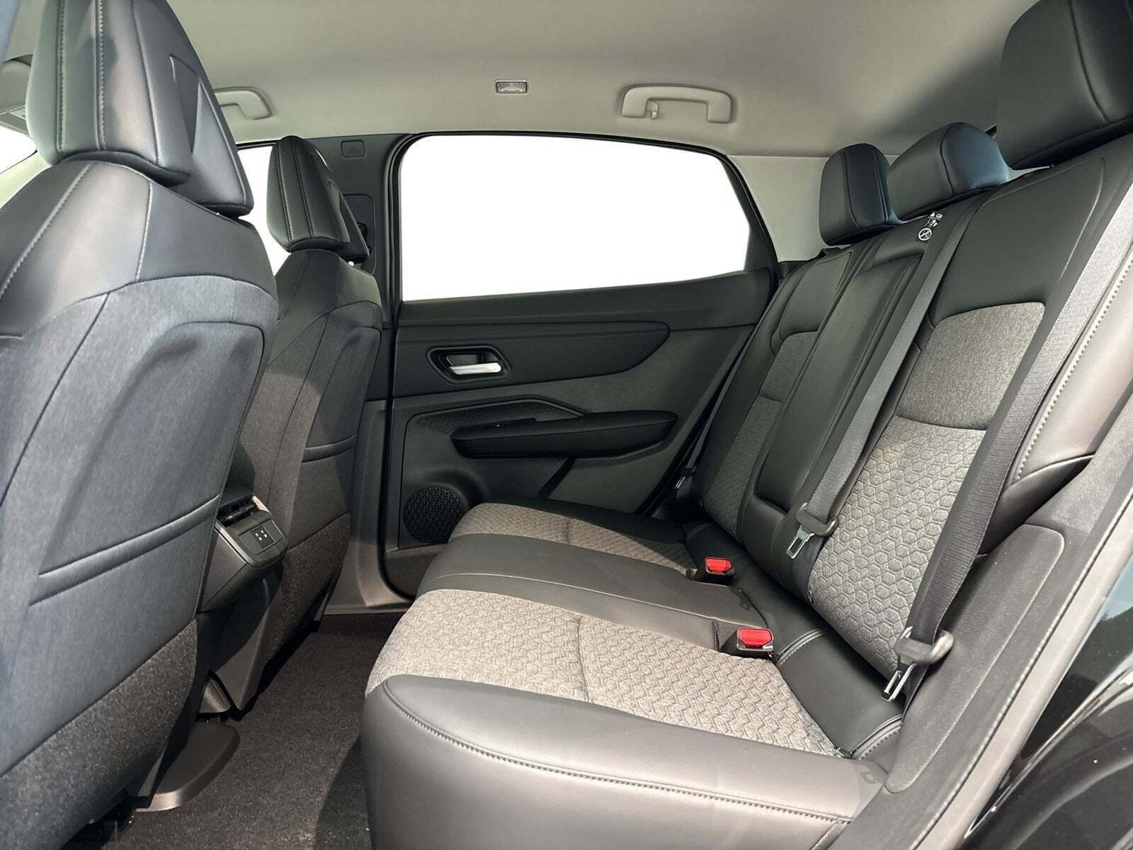 Nissan Ariya 87 Advance