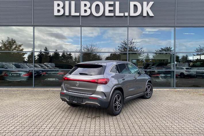 Grå Mercedes EQA250+ fra 2024