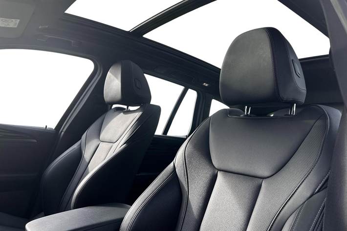 Hvid BMW iX3 fra 2022