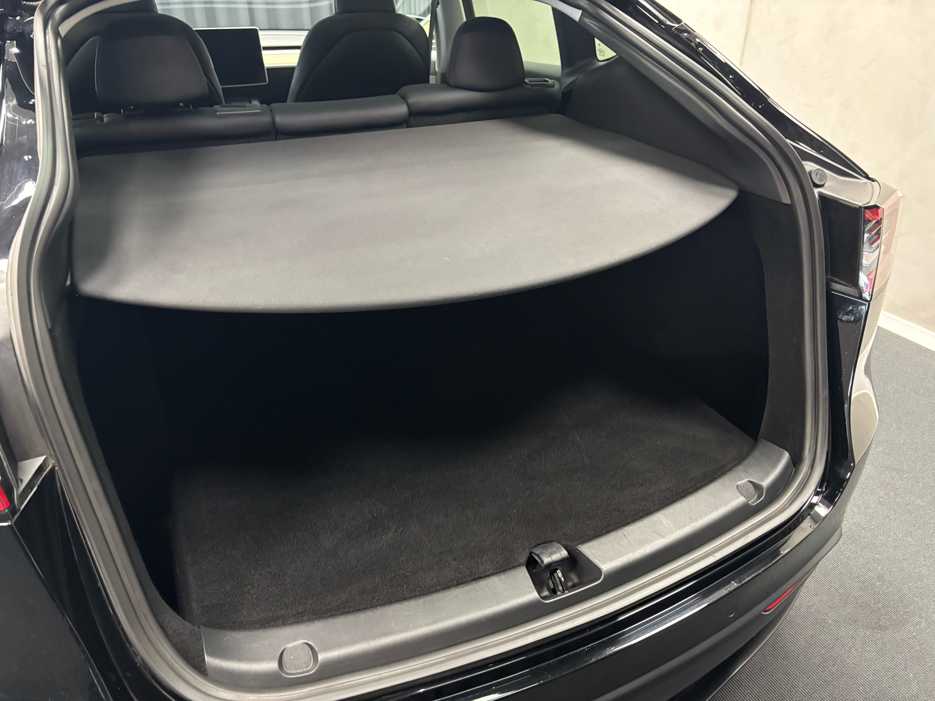 Tesla Model Y EL Performance AWD 534HK 5d Aut.