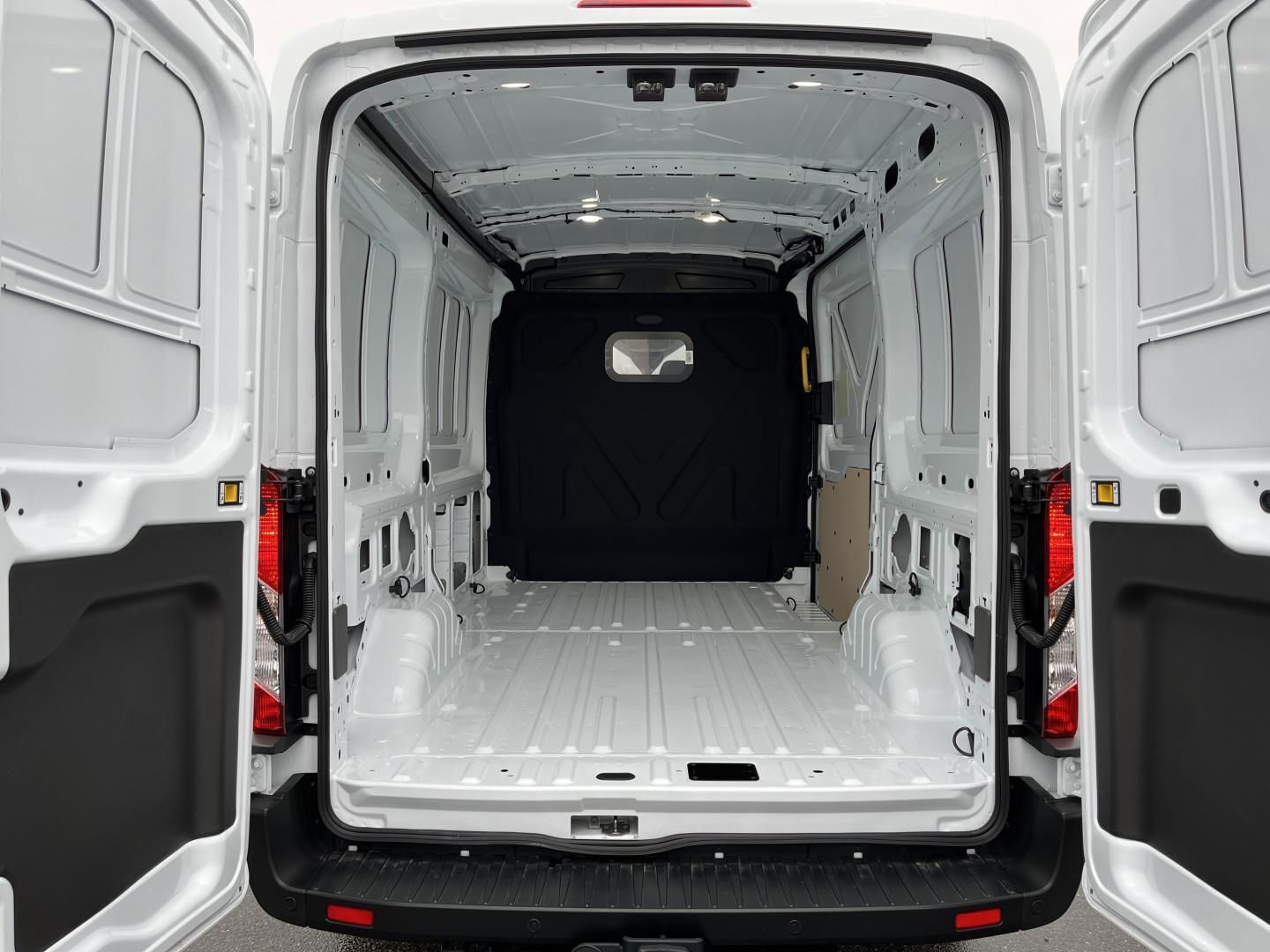 Ford Transit 2,0 350 L2H2 TDCi Trend 130HK Van 6g