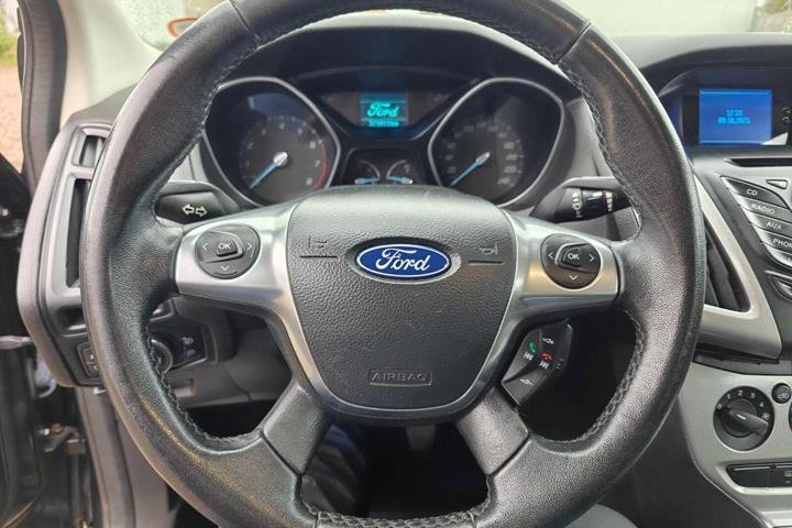 Gul Ford Focus fra 2011