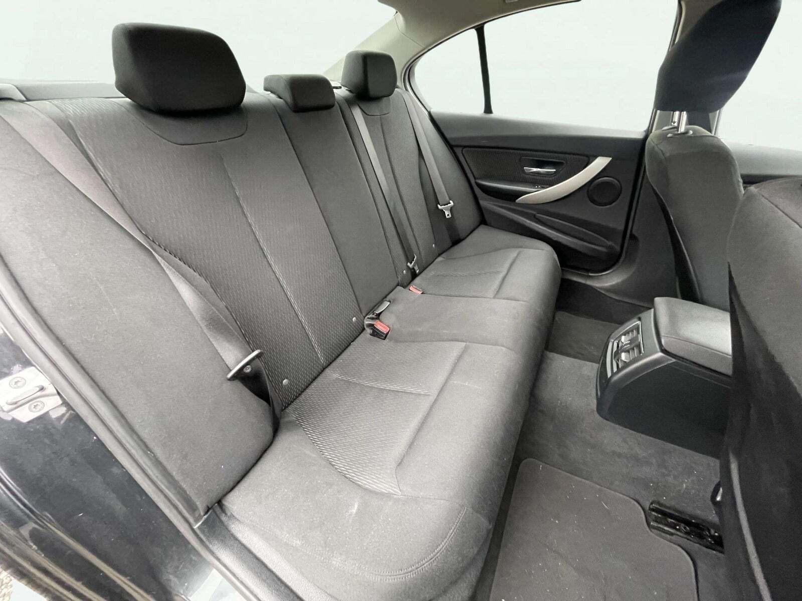 undefined BMW 318i fra 2017