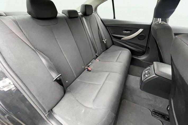 undefined BMW 318i fra 2017