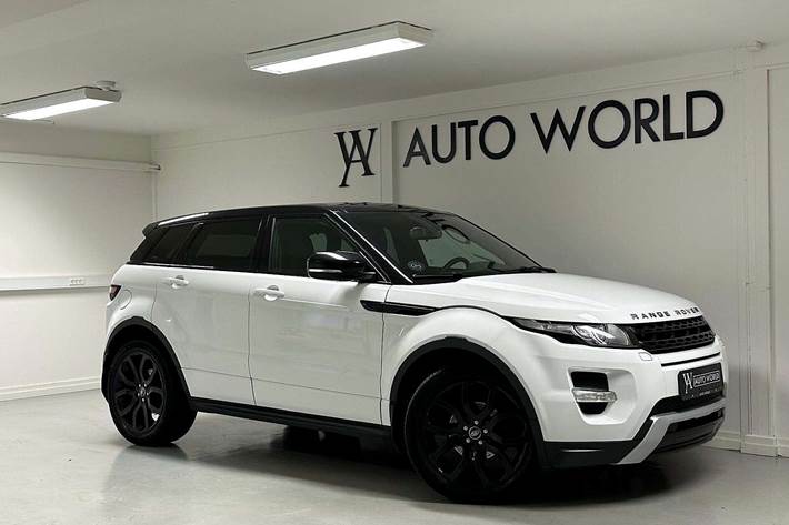 Hvid Land Rover Range Rover evoque fra 2013 set udefra