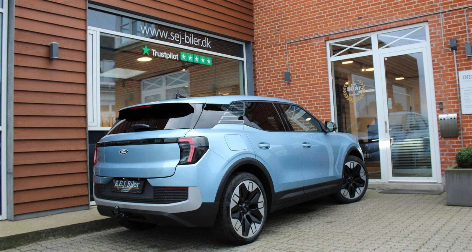 Blå Ford Explorer fra 2025