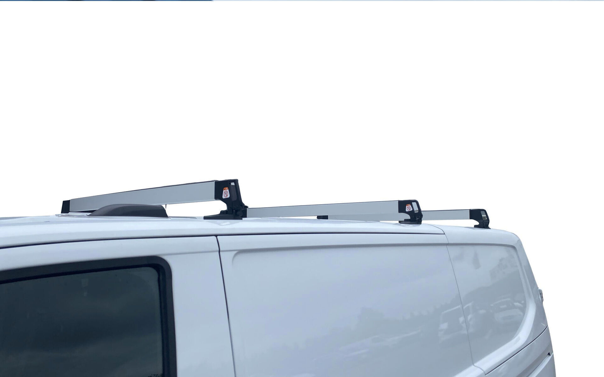 Hvid Ford E-Transit Custom fra 2025