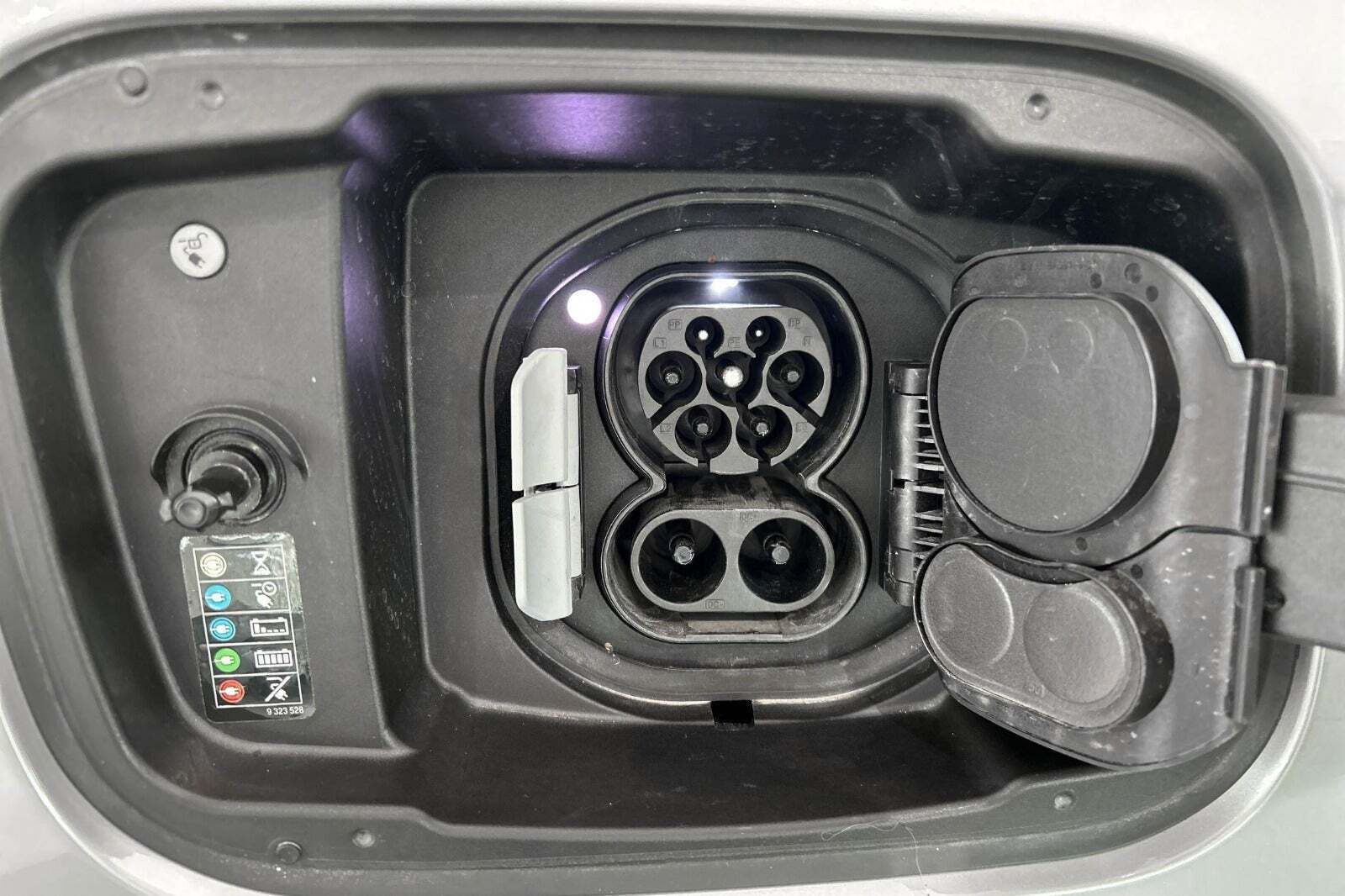 Grå BMW iX1 fra 2025