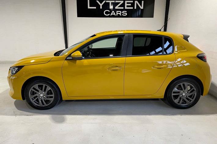 Gul Peugeot 208 fra 2020