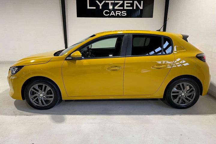 Gul Peugeot 208 fra 2020