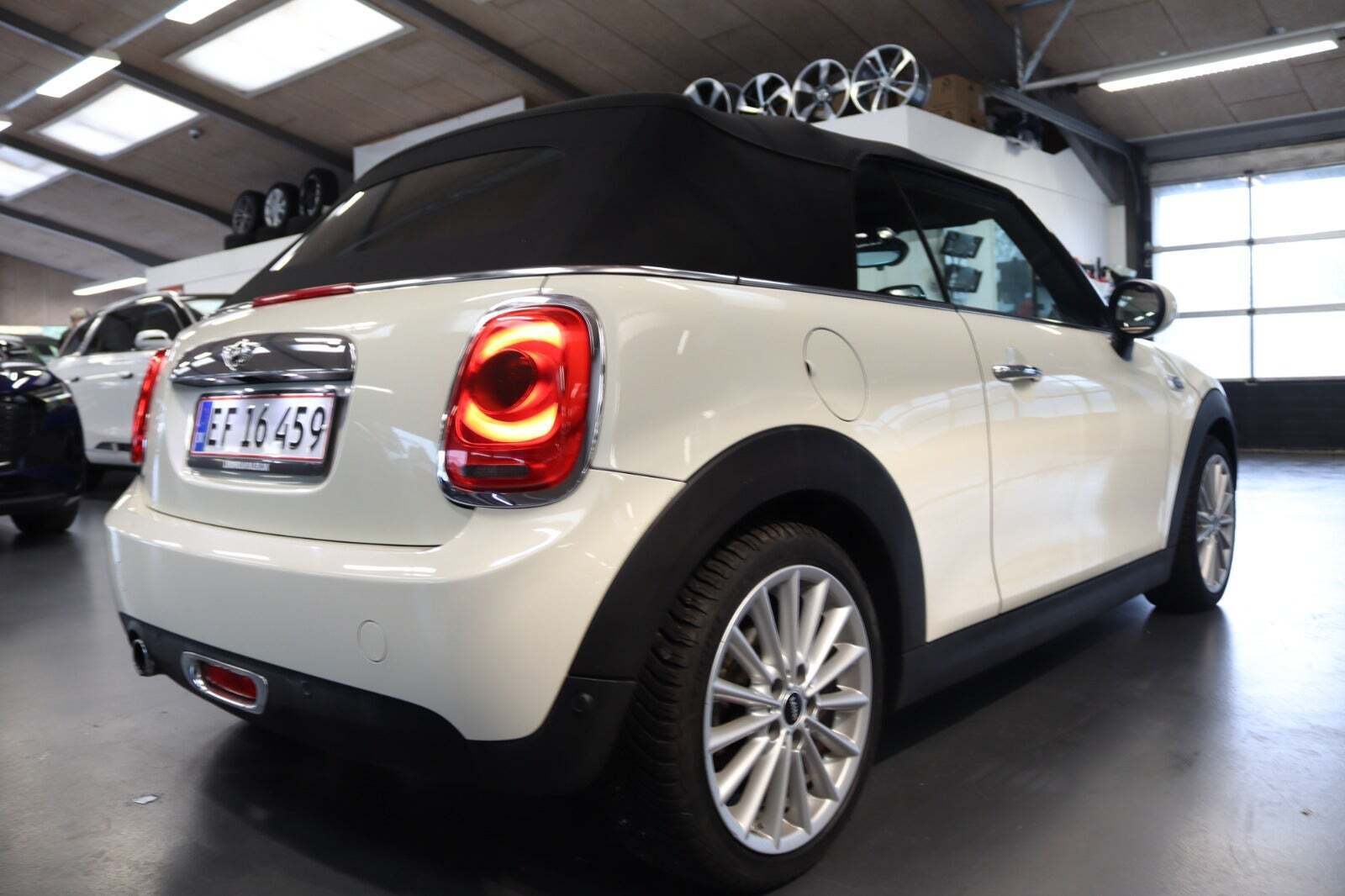 Hvid Mini Cooper fra 2017