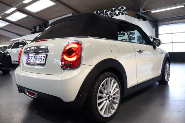 Hvid Mini Cooper fra 2017