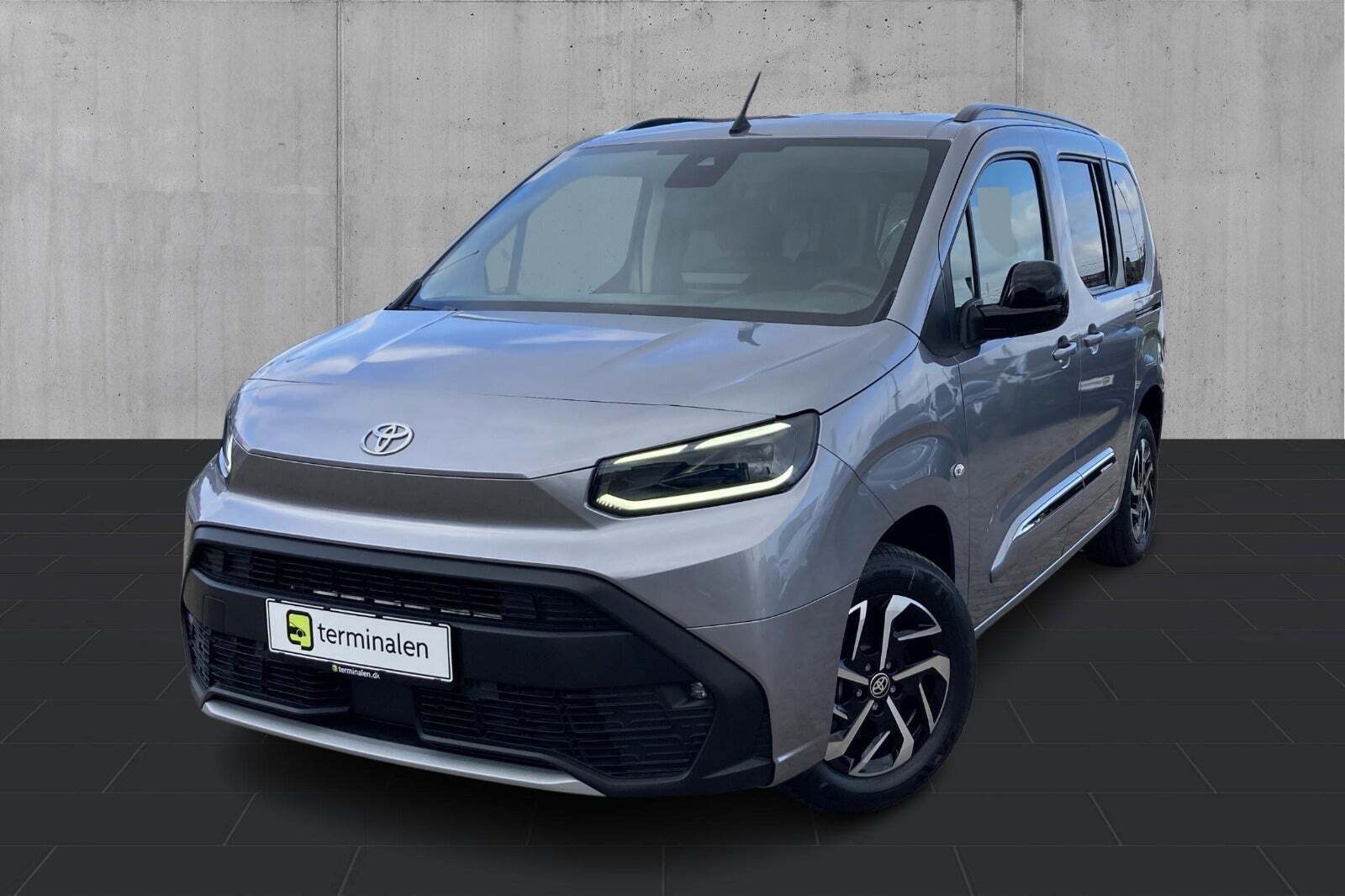 Toyota ProAce City Verso 50 Medium Family