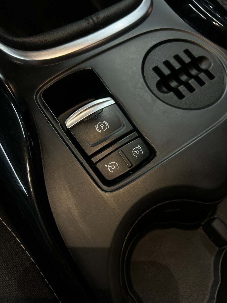 Rød Renault Kadjar fra 2015