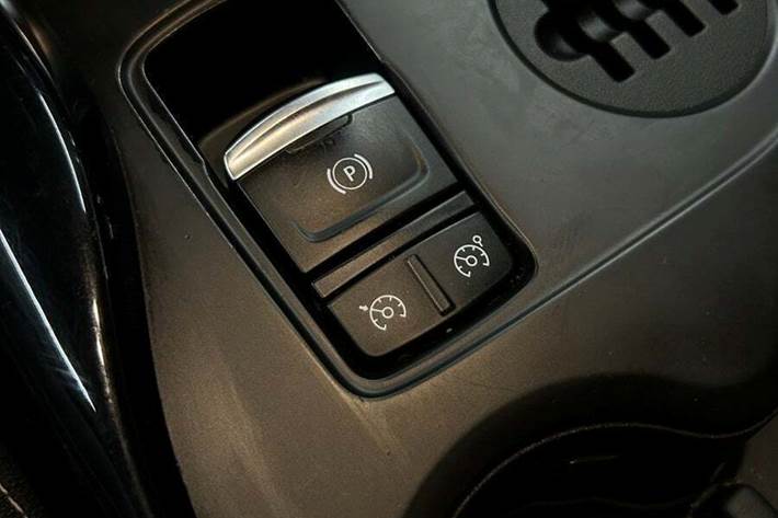 Rød Renault Kadjar fra 2015